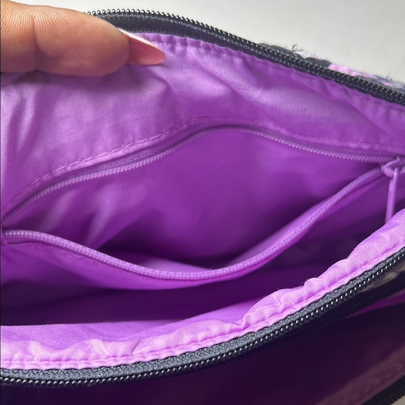 Vera Bradley cross body Stylish Multicolor Patterned Women's Bag - Picture 4 of 7